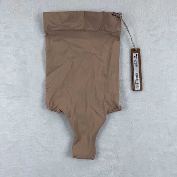 SKIMS Other - SKIMS Everyday Sculpt High Waist Thong Mica Tan Shapewear PN-THG-3150 Womens XS
